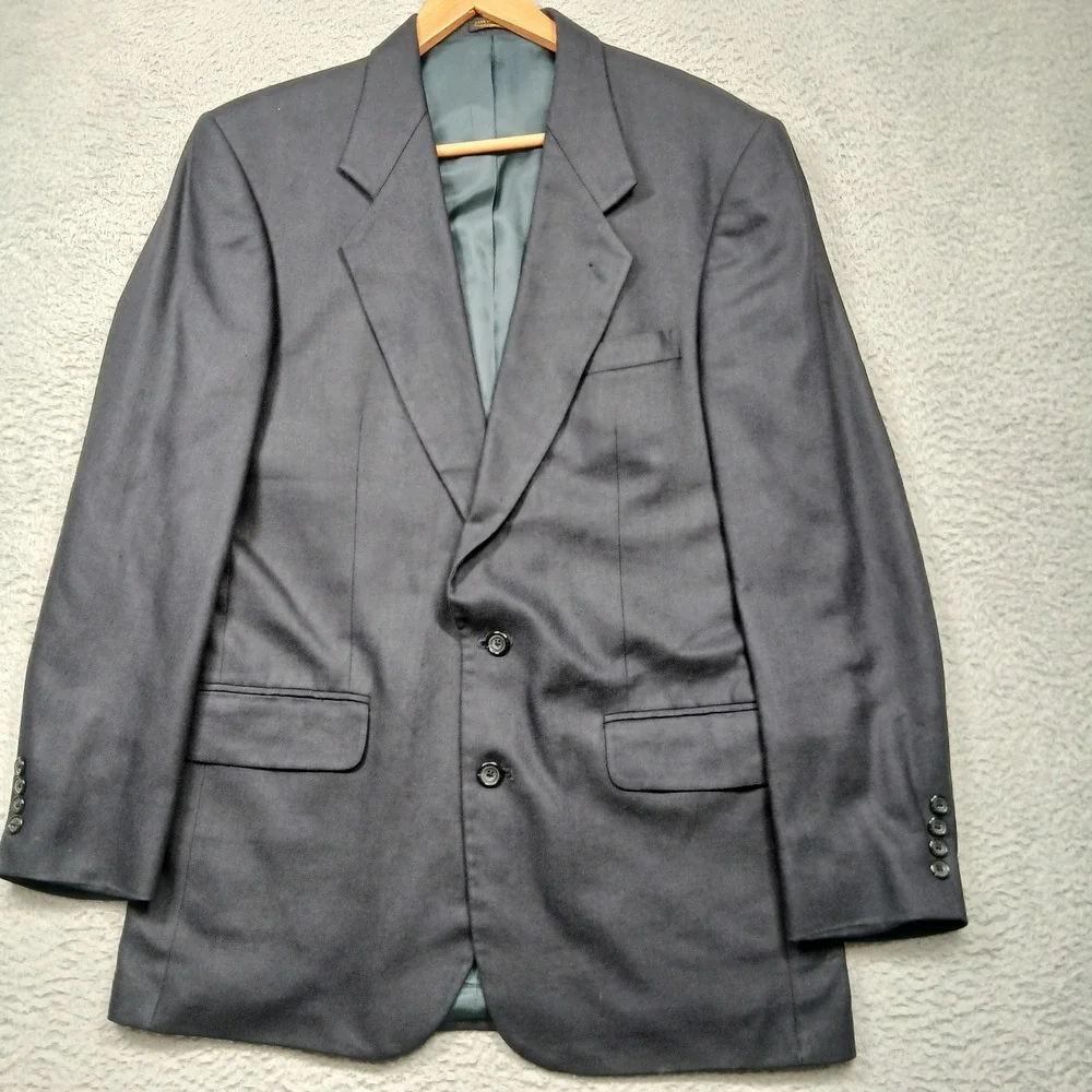 Oscar de la Renta sharp charcoal